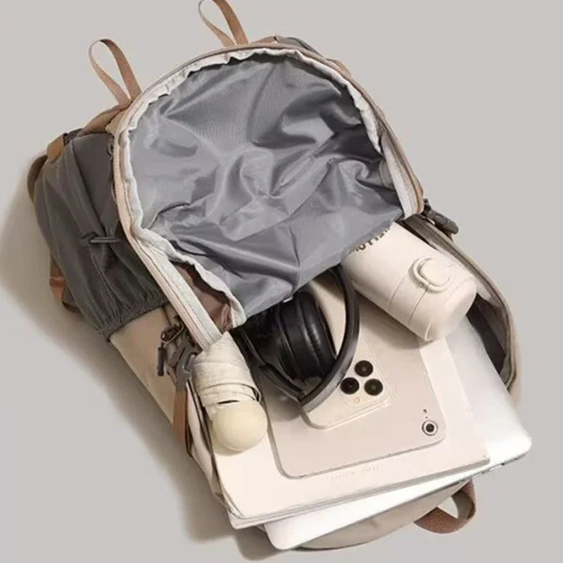 حقيبة ظهر مقاومة للماء سعة 20 لترًا للتخييم والمشي لمسافات طويلة، لون كاكي